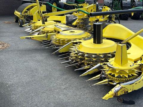 John Deere 475 PLUS John Deere 475 PLUS
