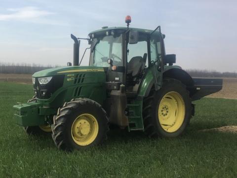 John Deere 6120M John Deere 6120M