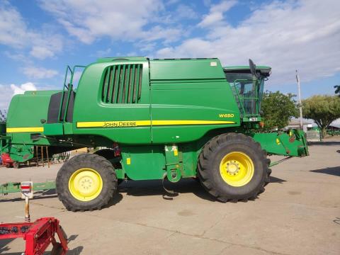 John Deere W650 John Deere W650