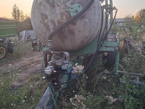 HTS 100 szippantókocsi