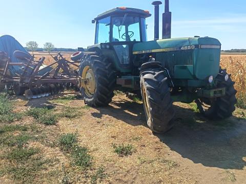 John Deere 4650