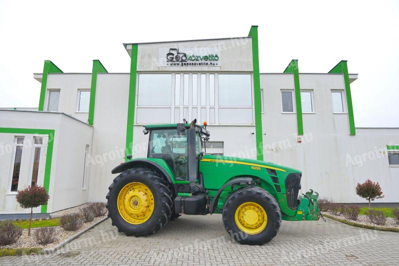 JOHN DEERE 8230 BIZOMÁNYOS, KÉSZLETEN, KEDVEZŐ ÁRON! 