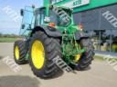 John Deere 7430