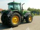 John Deere 8320