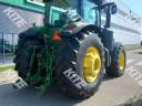 John Deere 8335R