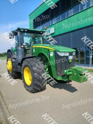 John Deere 8335R