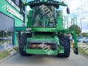 John Deere S780i