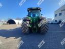 John Deere 8335R