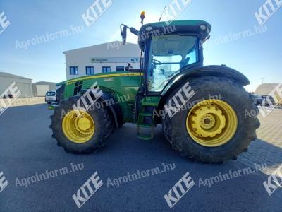 John Deere 8335R