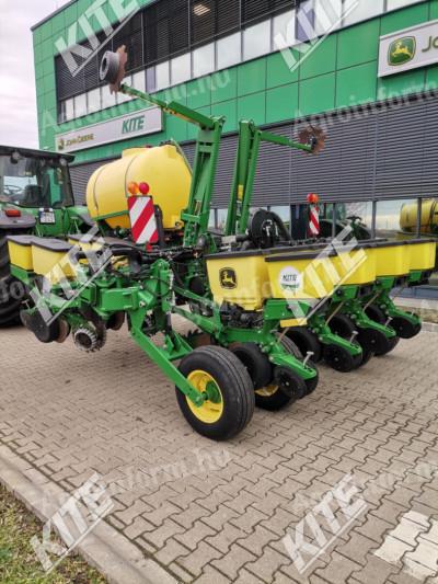 John Deere 1765NT