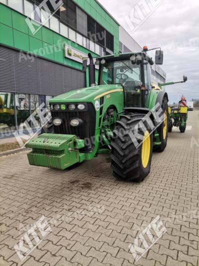 John Deere 8430