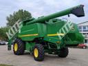 John Deere T670I