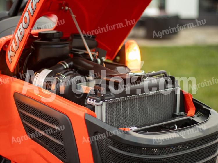 Kubota 12 LE Traktor bukókerettel