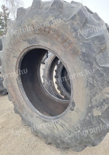 650/85R38 BKT   