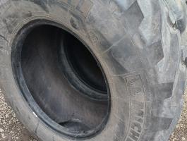 480/80-26 Michelin