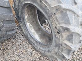 320/85R20 Pirelli