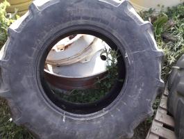 Continental köpeny 420/70R24 AC70T 25%