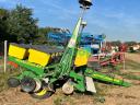 John Deere 1750 MaxEmerge XP vetőgép