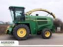 John Deere 7200