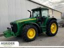 John Deere 8220