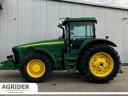 John Deere 8220