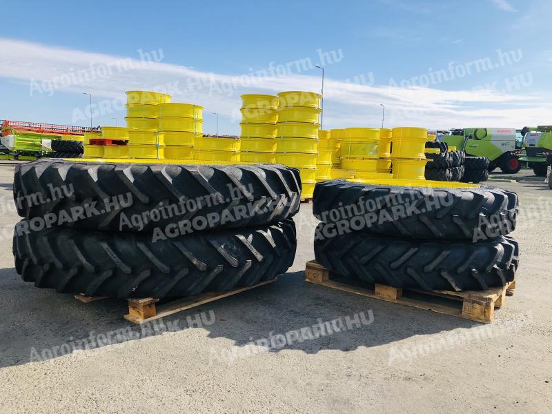 ÚJ állítható művelőkerék szett 320/85R34 és 380/90R46. John Deere 6135M-6195M, 6135R-6155R, 6530-6930 traktorokhoz, CEAT gumizással