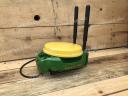 ÚJ John Deere StarFire 7000 (SF7000) antenna + John Deere 4G RTK modem. RTK (+/- 2,5cm) pontosság, SF-RTK aktiváció, 4G SIM kártyás RTK modem