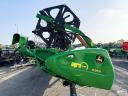 John Deere 635R 10,7 m-es vágóasztal szállítókocsival 