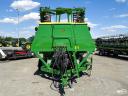 John Deere 740A 9 méteres csukható gabonavetőgép, 3560 hektárt vetett, 3500 literes tartály, JD + Digitroll monitor