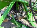 John Deere 740A 9 méteres csukható gabonavetőgép, 3560 hektárt vetett, 3500 literes tartály, JD + Digitroll monitor