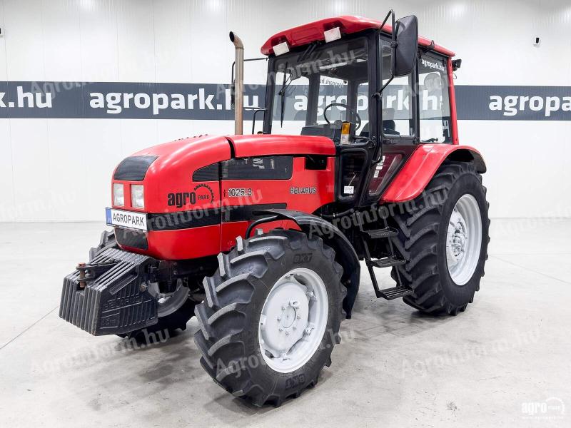 MTZ 1025.3 (3311 üzemórás) egyenes hidas. 19.600 kg-os vontathatósággal