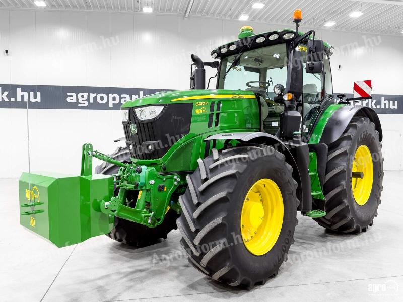 John Deere 6250R (4686 üzemórás) CommandPro, friss nagyszervíz után, full AutoTrac, CommandArm, LED
