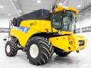 New Holland CR9090 Elevation 4WD (1893/2501 üzemórás) kombájn, 10,7 m Varifeed asztal+kocsi, 1050/50R32 extra széles gumizás