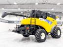 New Holland CR9090 Elevation 4WD (1893/2501 üzemórás) kombájn, 10,7 m Varifeed asztal+kocsi, 1050/50R32 extra széles gumizás
