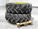 Állítható kerék szett  420/85R28 és 520/85R38 gumizással. John Deere 6 hengeres traktorokhoz, John Deere gyári állítható felnivel