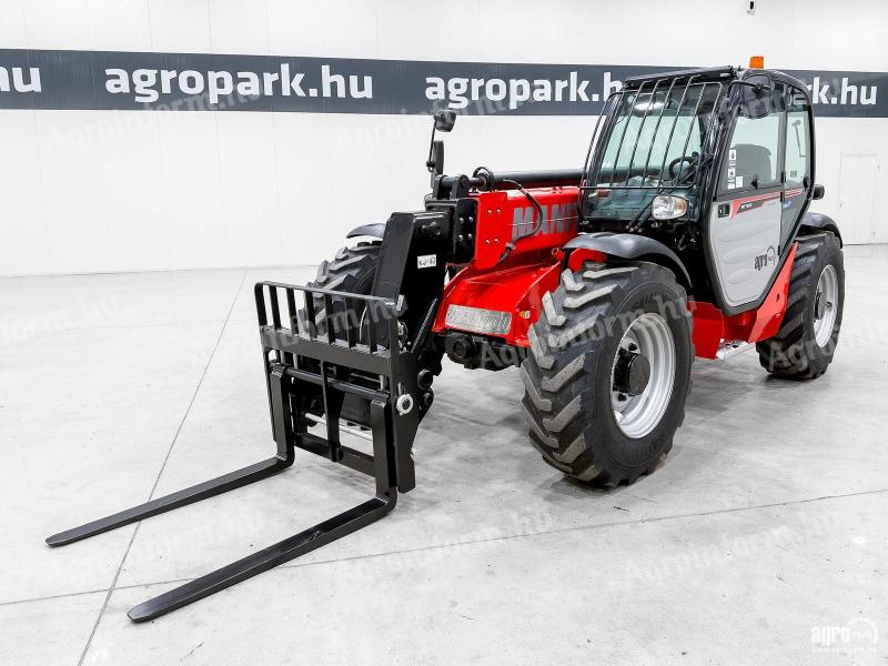 Manitou MT 933 (1773 üzemórás) teleszkópos rakodó, 9,1 m emelési magasság, 3,3 tonna, JSM Joystick, Deutz motor