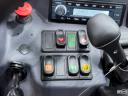 Manitou MT 933 (872 üzemórás) teleszkópos rakodó, 9,1 m emelési magasság, 3,3 tonna, JSM Joystick, klíma, Deutz motor