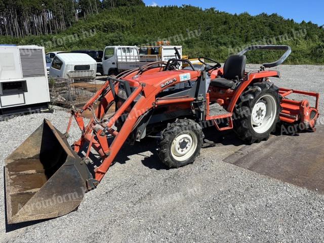 Kubota GL261 U-Shift homlokrakodóval japán kistraktor